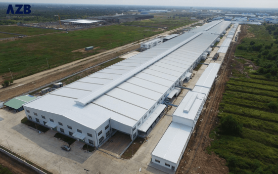 LOOKING OUT ON THE GRASS PLANT FACTORY PROJECT WITH BELLINTURF VN BEFORE HANDOVER – THE CONSTRUCTION OF MORE THAN 1,000M