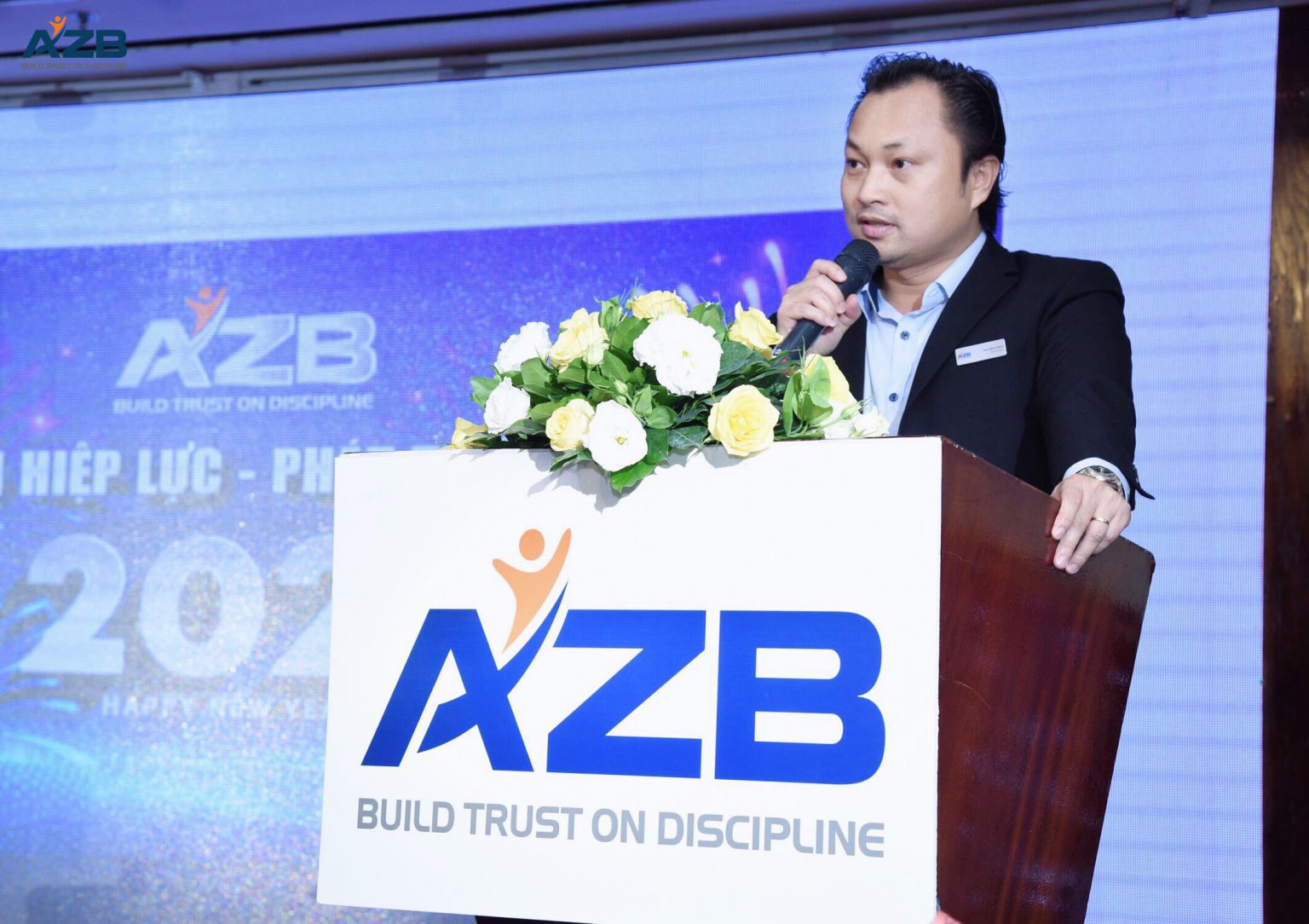 Phần phát biểu mở màn của ông Trần Minh Nhơn – Tổng Giám đốc AZB