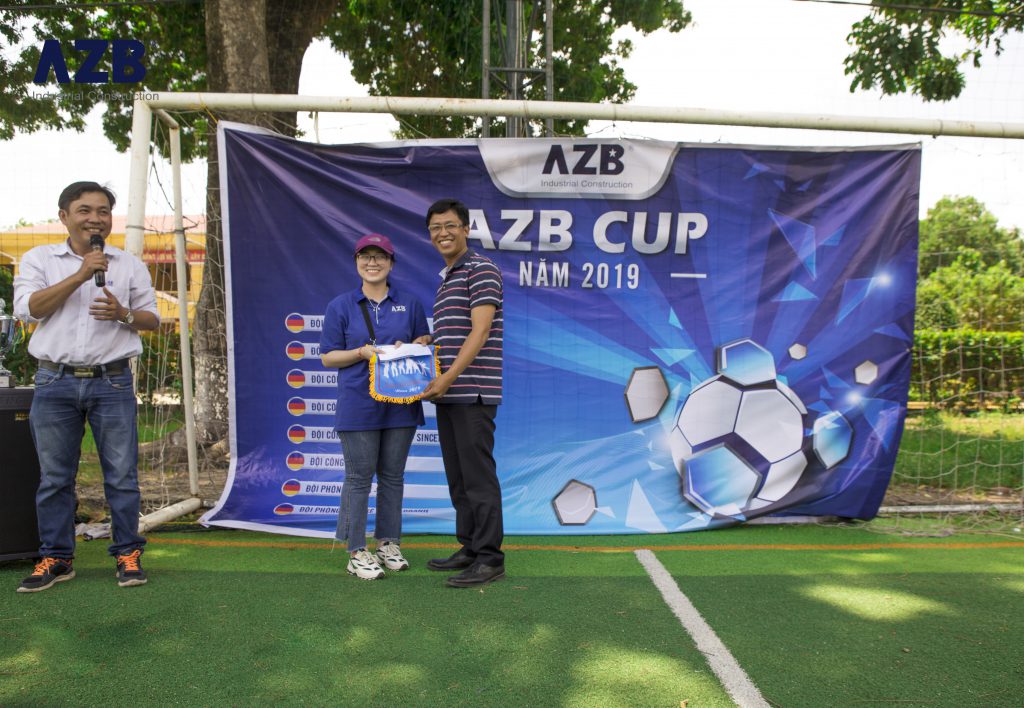 Giải thưởng “Cổ động viên nhiệt tình nhất” thuộc về Phòng HR 