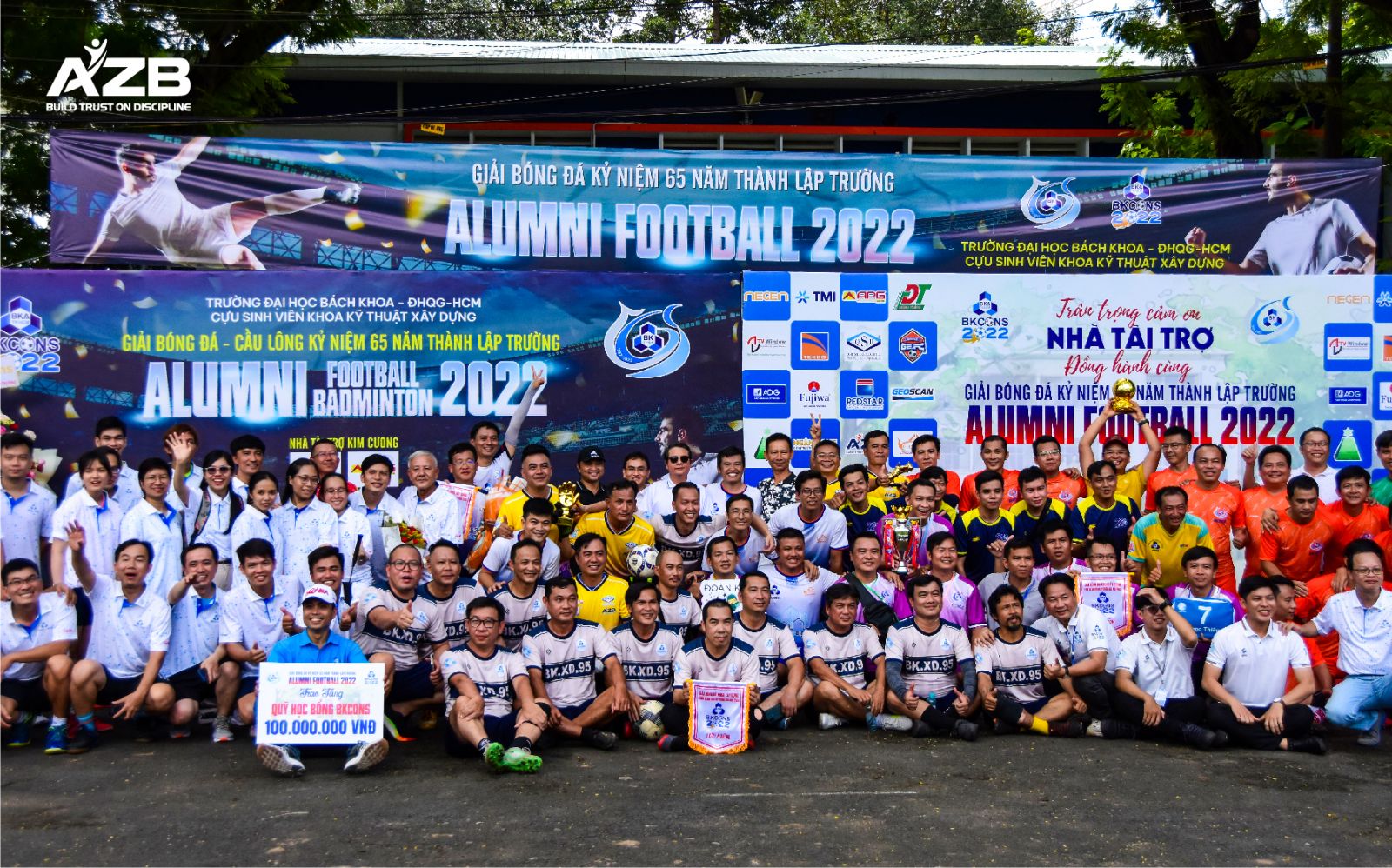 18 Cong%20ty%20Co%20phan%20AZB Tong%20thau%20xay%20dung Giai%20bong%20da%20Dai%20hoc%20Bach%20Khoa