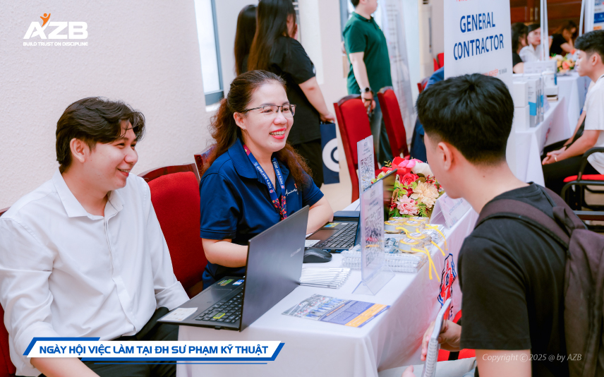 AZB ĐỒNG HÀNH CÙNG NGÀY HỘI TUYỂN DỤNG FCE 2025 –