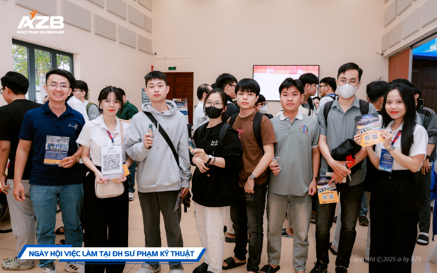 AZB ĐỒNG HÀNH CÙNG NGÀY HỘI TUYỂN DỤNG FCE 2025 –