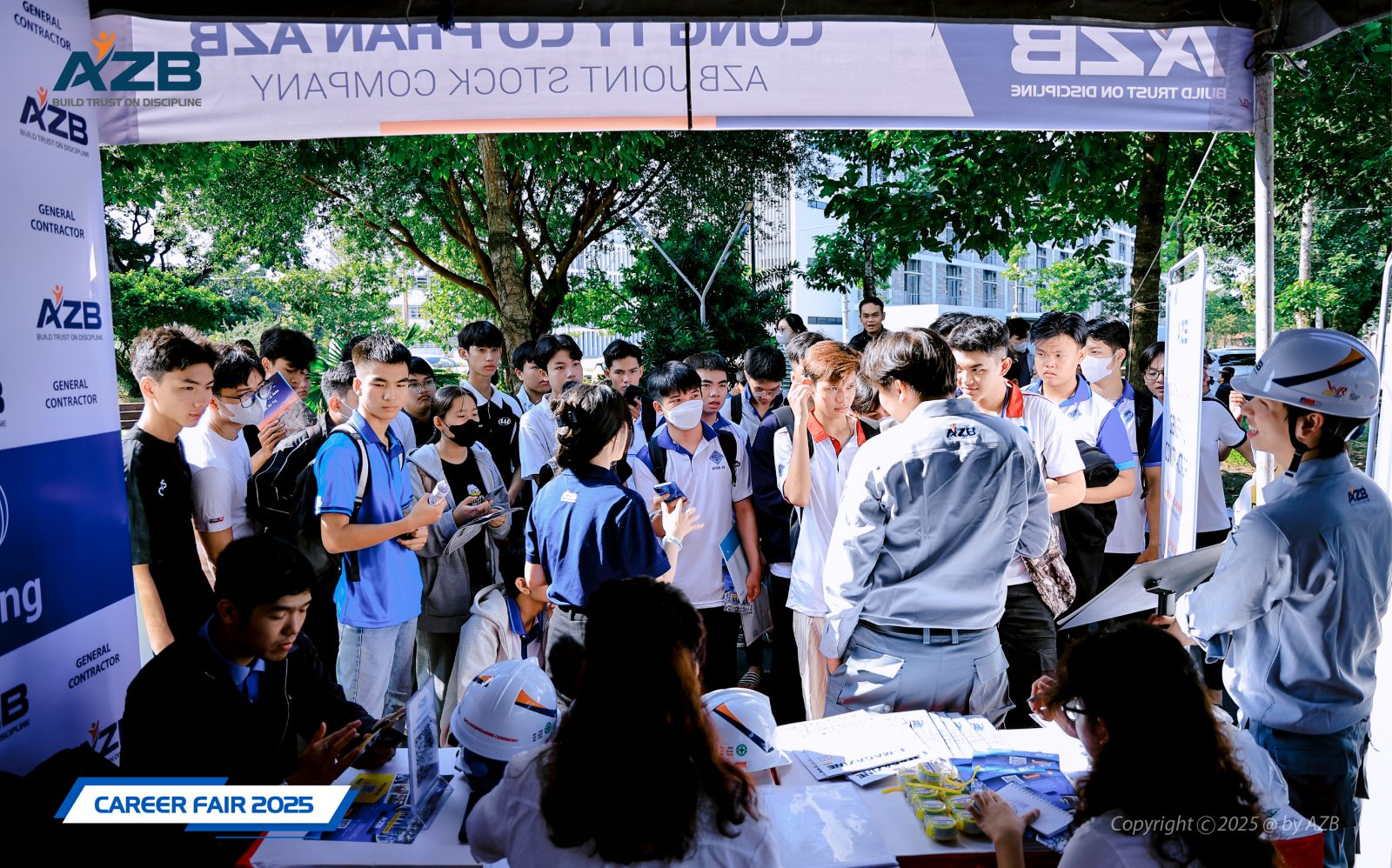 AZB HÒA NHỊP CÙNG HƠN 5.000 SINH VIÊN BÁCH KHOA – ĐHQG HCM & BÁCH KHOA – ĐẠI HỌC CẦN THƠ, MANG ĐẾN NGÀY HỘI SÔI ĐỘNG